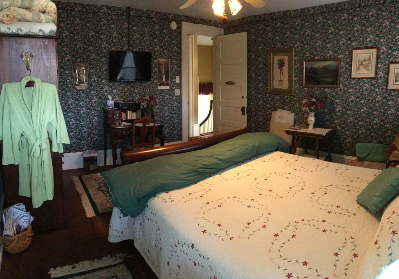 Manheim Manor Bed & Breakfast Esterno foto