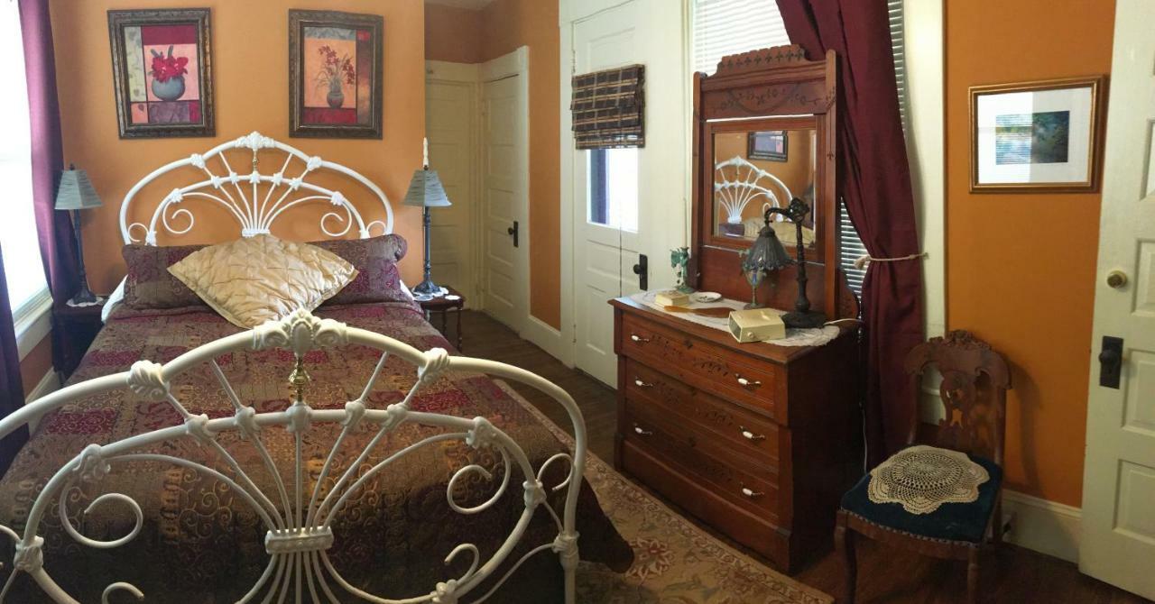 Manheim Manor Bed & Breakfast Esterno foto