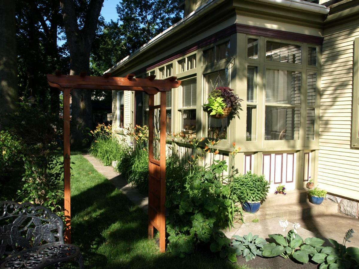 Manheim Manor Bed & Breakfast Esterno foto